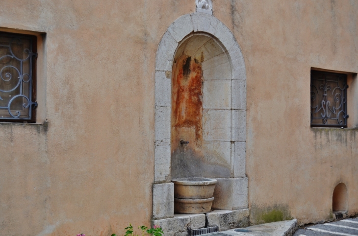 Fontaine - Saint-Cézaire-sur-Siagne