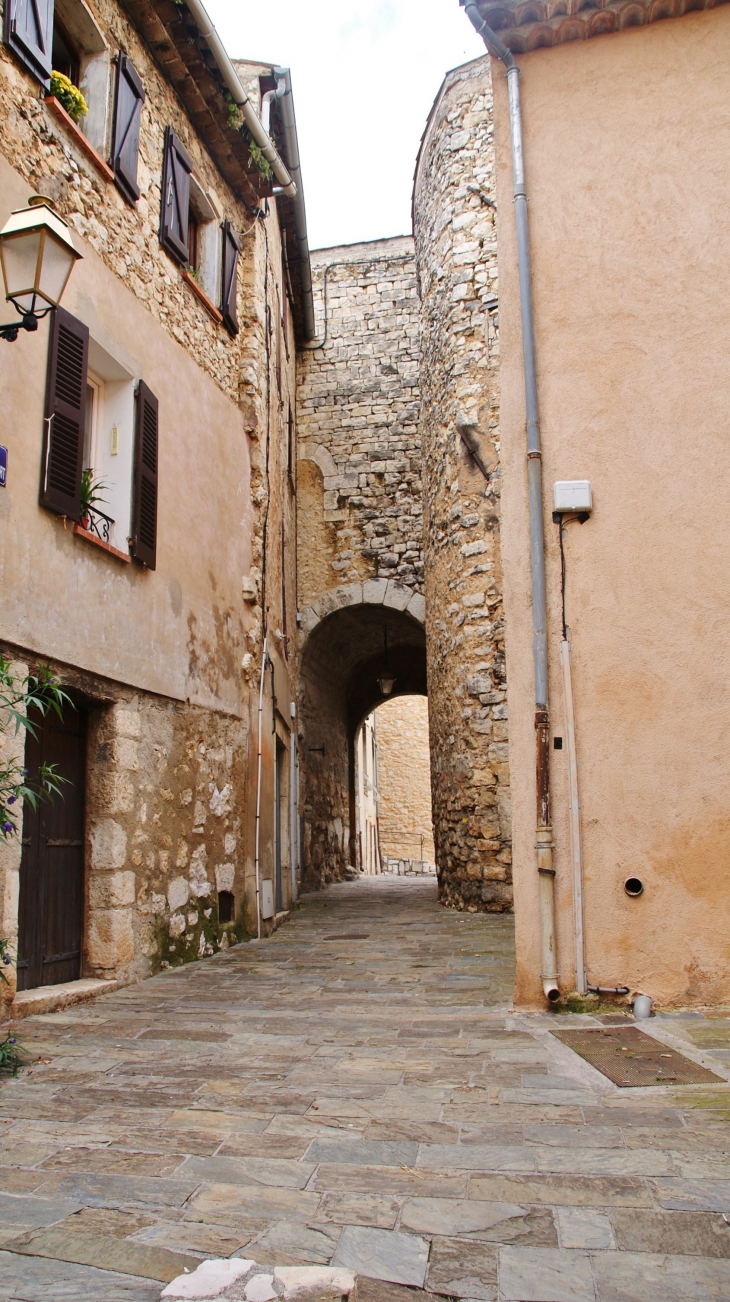 Ancienne Porte de la Ville - Saint-Cézaire-sur-Siagne