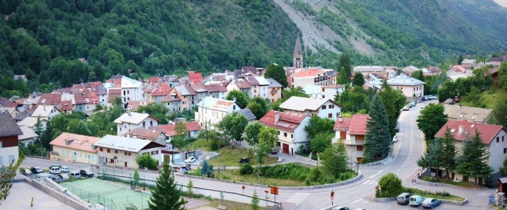 Le village - Saint-Étienne-de-Tinée