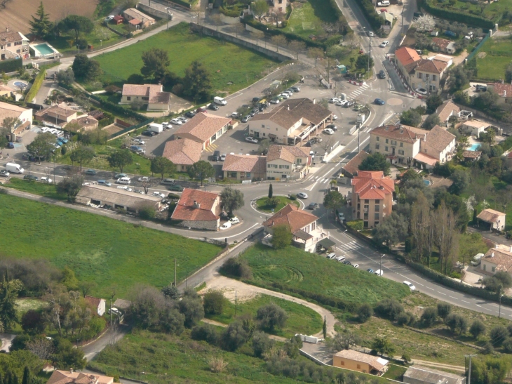 Le Peyron vu depuis le Baou - Saint-Jeannet