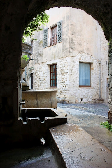 Fontaine à Saint Paul de Vence - Saint-Paul