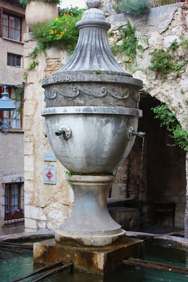 Fontaine à Saint Paul de Vence - Saint-Paul