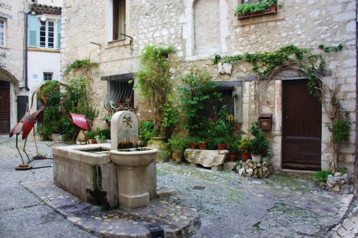 Fontaine à Saint Paul de Vence - Saint-Paul