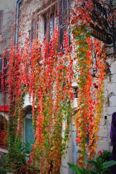 Enseigne à Saint Paul de Vence - Saint-Paul