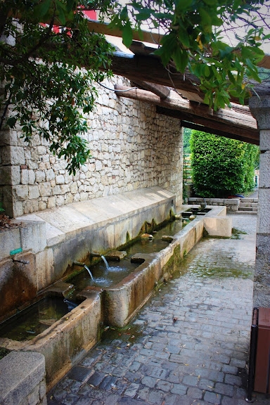 Le lavoir de Saint Vallier de Thiey - Saint-Vallier-de-Thiey