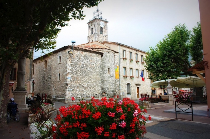 L'église de Saint Vallier de Thiey - Saint-Vallier-de-Thiey