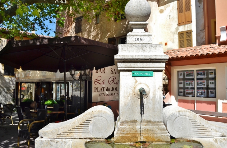 Fontaine - Saint-Vallier-de-Thiey