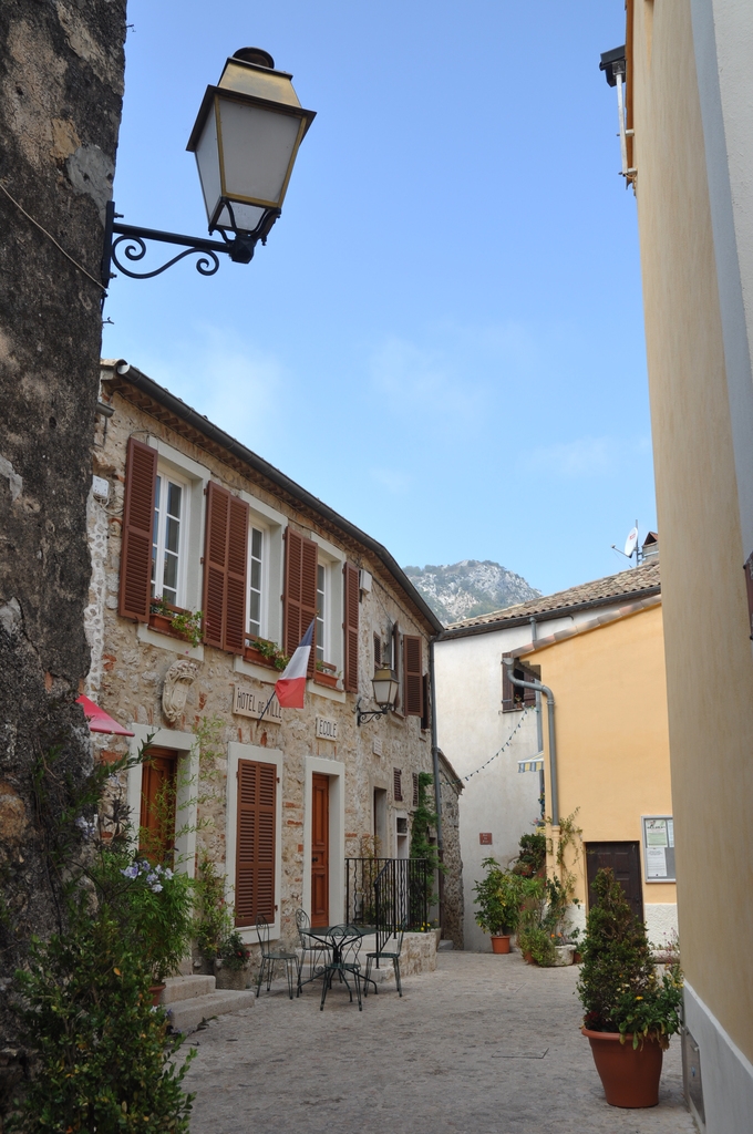 Place de la mairie - Sainte-Agnès