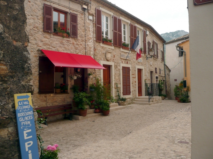 L'hotel de Ville - Sainte-Agnès