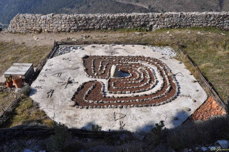 Labyrinthe - Jardin médiéval - Sainte-Agnès