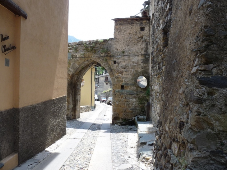 Dans le village - Tende