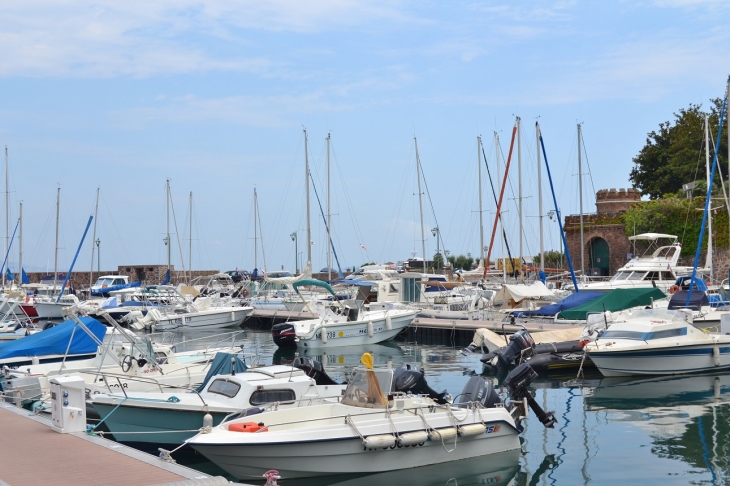 Le Port - Théoule-sur-Mer