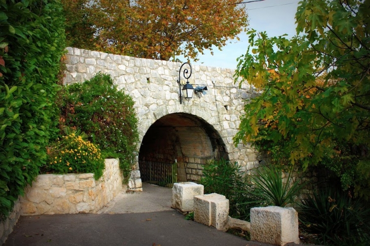 Tourette sur Loup village - Tourrettes-sur-Loup