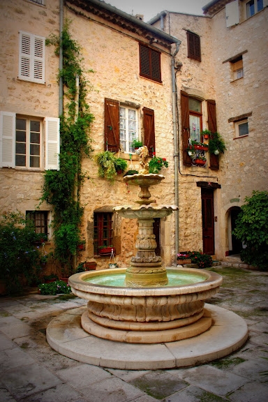 Fontaine de Tourette sur Loup - Tourrettes-sur-Loup