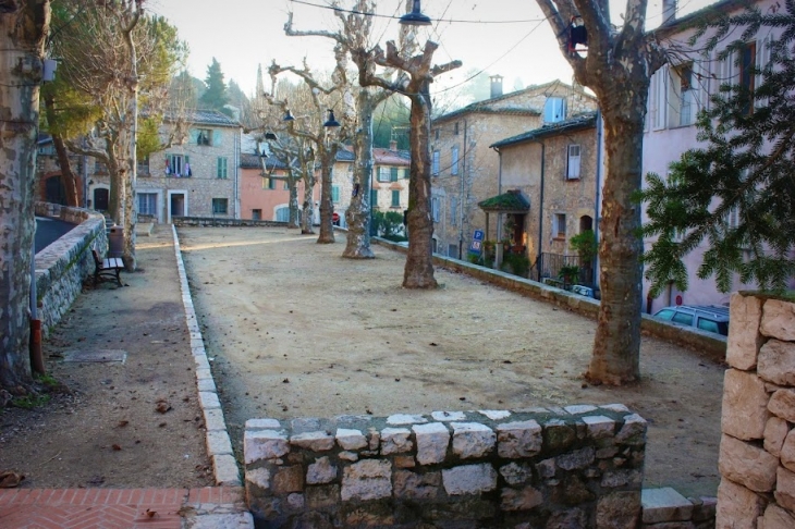 Terrain de boules de Valbonne