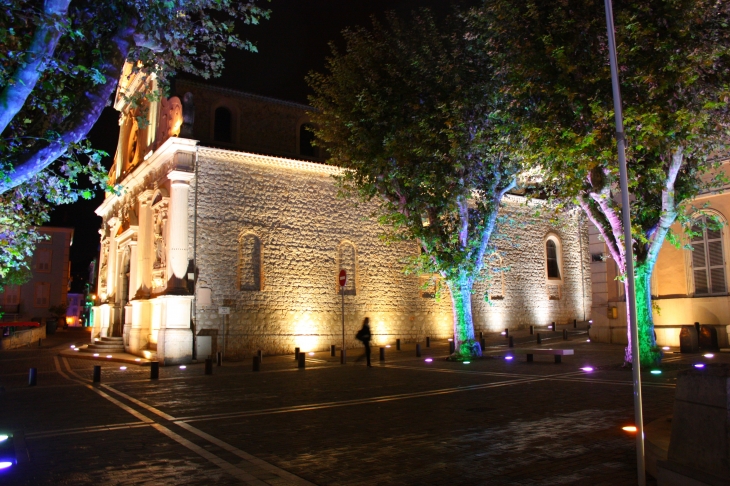 Vallauris L'église