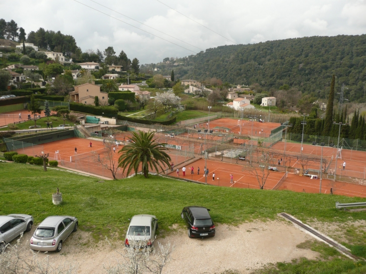 Les tennis avenue Emile Hugues - Vence