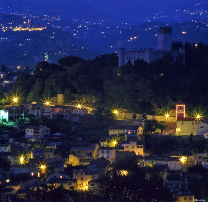 Villeneuve-Loubet la nuit