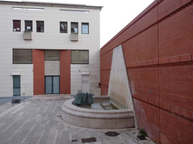 Fontaine du Cirque (près de la synagogue) - Aix-en-Provence