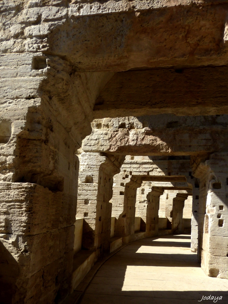 Arles coursives des arènes