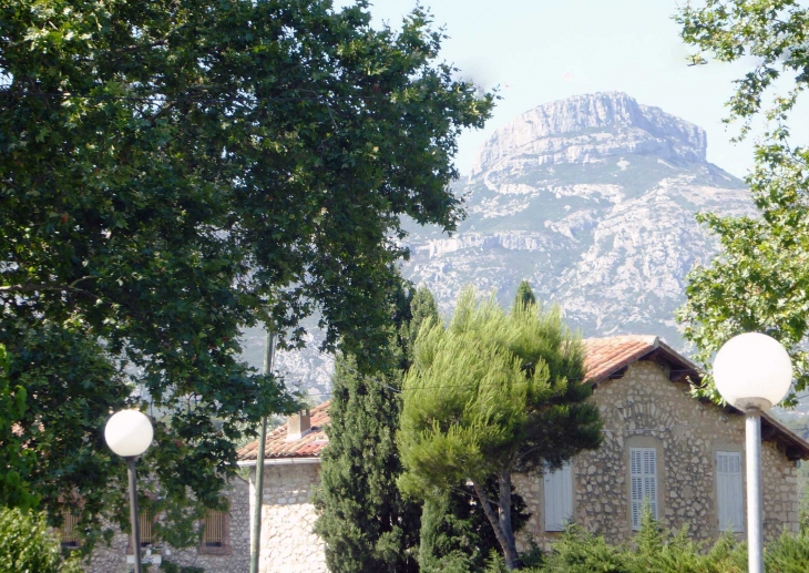 Le Garlaban : la montagne chère à Pagnol - Aubagne