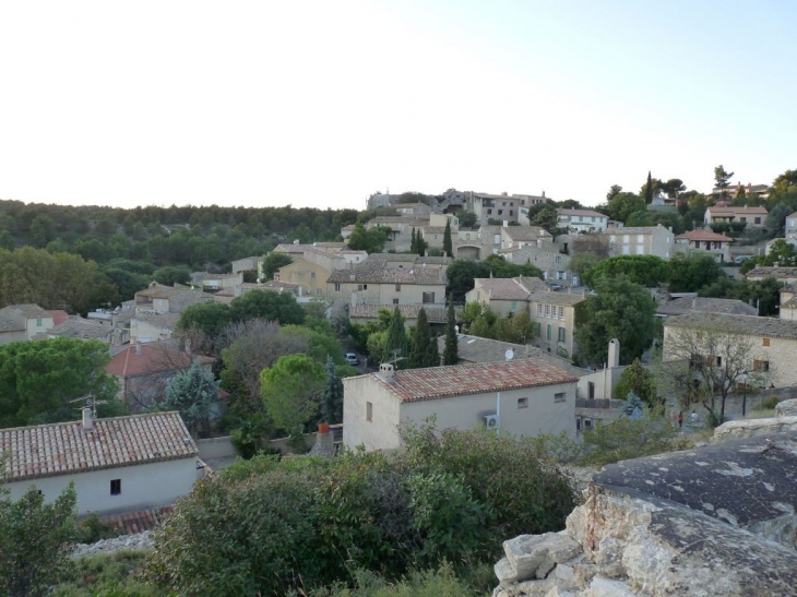 Le village vu depuis la croix sur la colline - Aurons