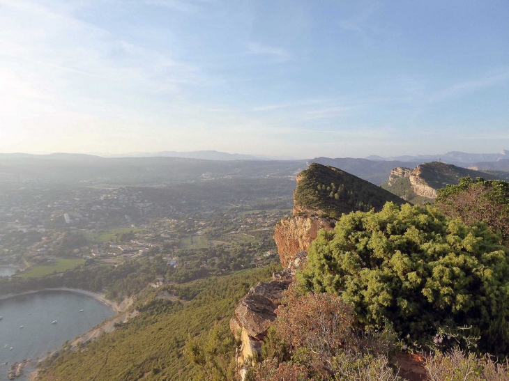 Le cap Canaille au coucher du soleil - Cassis