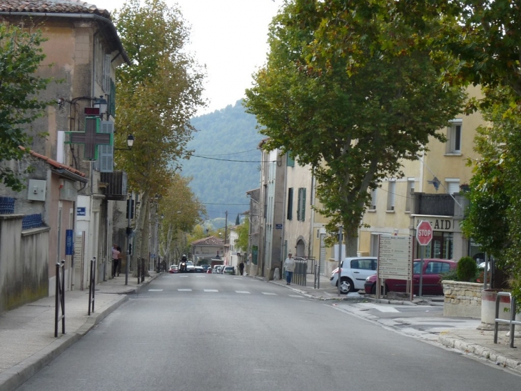 Route nationale - Cuges-les-Pins