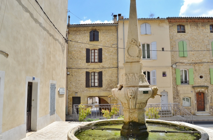 Fontaine - Eyguières