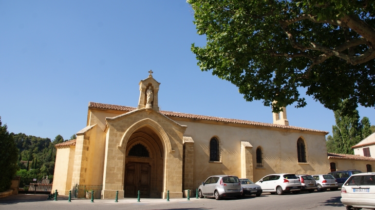 !église Saint-Pierre 11 Em Siècle - Jouques