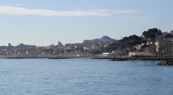 Vue à partir de la plage Lumière - La Ciotat