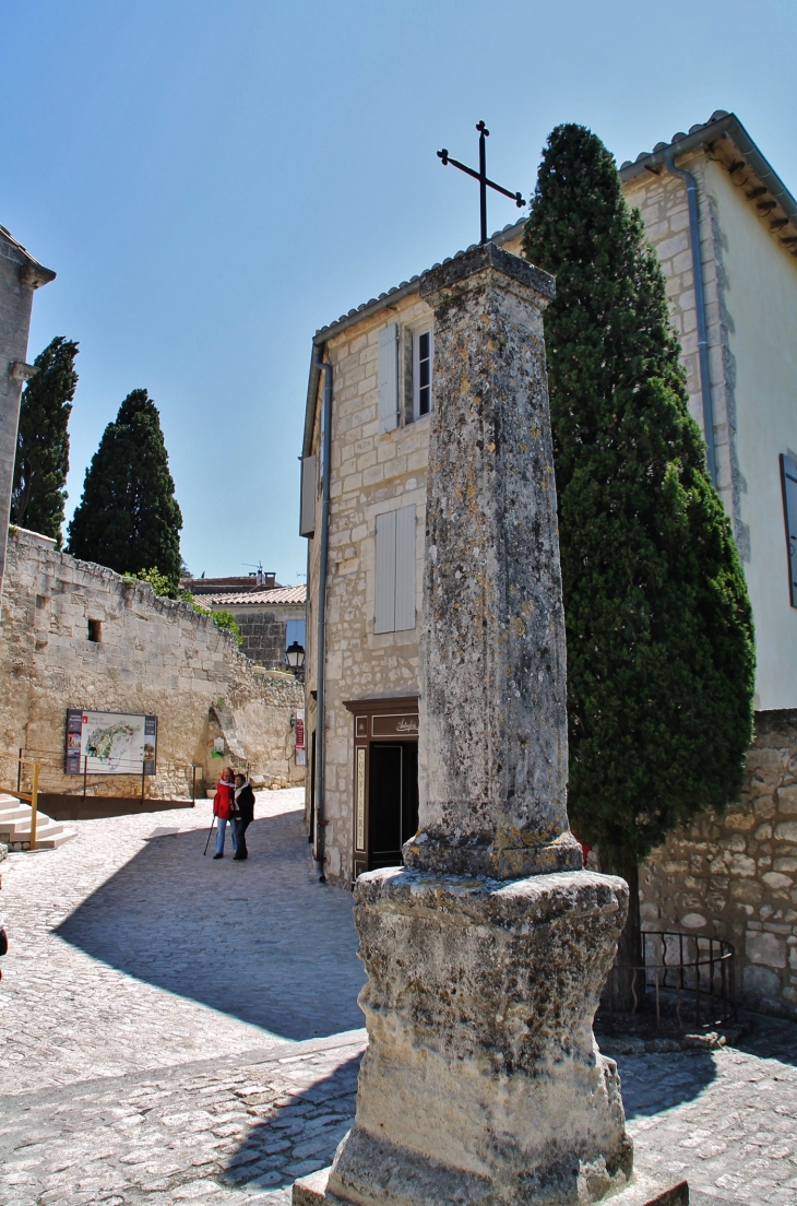 Croix - Les Baux-de-Provence