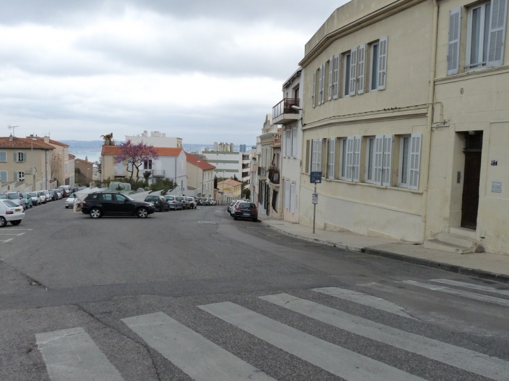 La place du Colonel Edon - Marseille