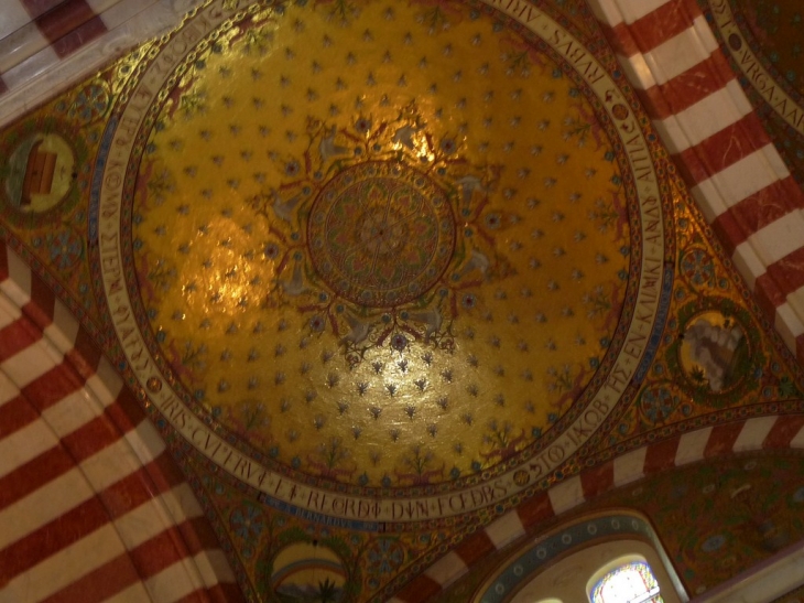 A l'intérieur de la Basilique - Marseille