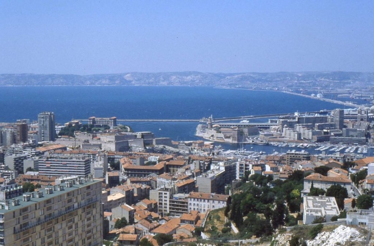 Vue sur le port - Marseille