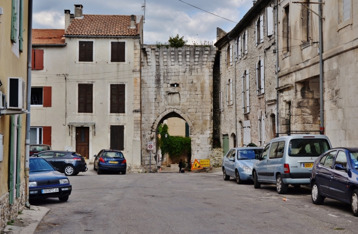 Ancienne porte du Village - Orgon