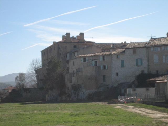  - Peyrolles-en-Provence