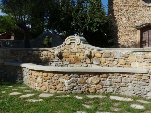 Fontaine neuve - Saint-Marc-Jaumegarde