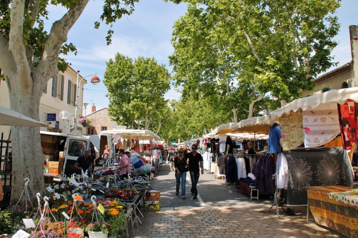 Le Marché - Saint-Martin-de-Crau