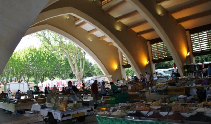 Le Marché - Saint-Martin-de-Crau