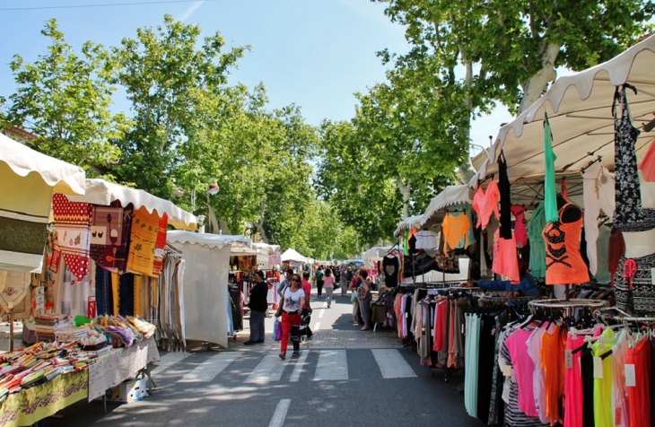 Le Marché - Saint-Martin-de-Crau