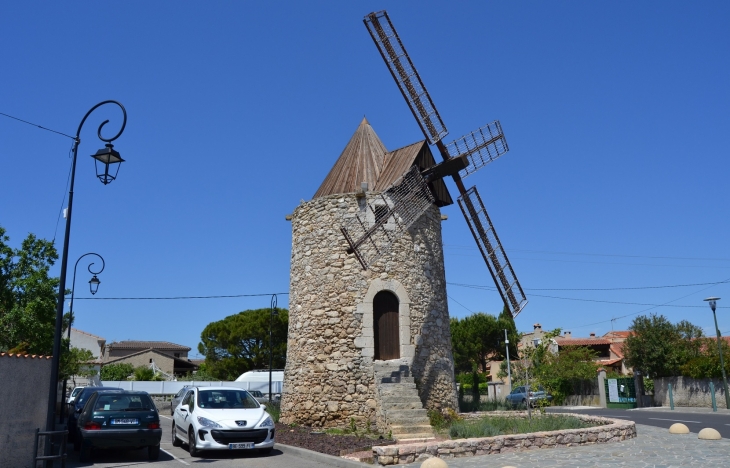 Le Moulin - Saint-Mitre-les-Remparts