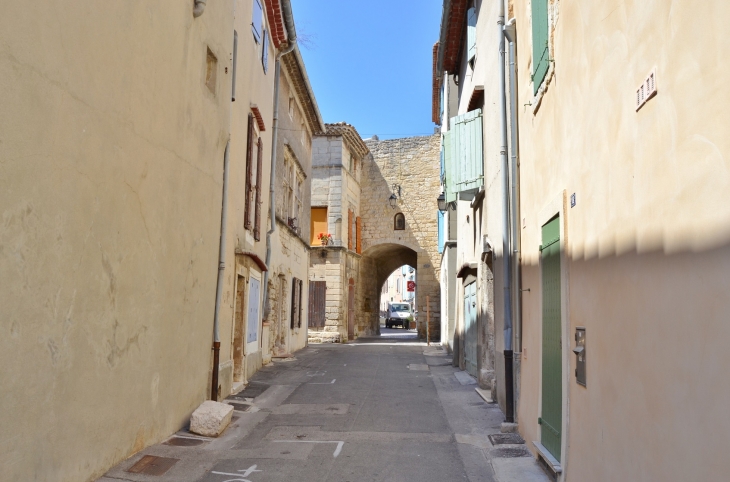 Porte de la Vieille Ville - Saint-Mitre-les-Remparts