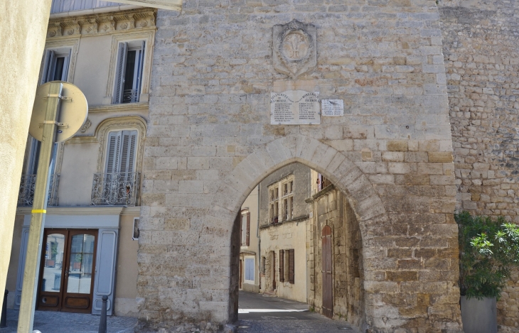 Porte de la Vieille Ville - Saint-Mitre-les-Remparts