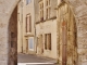 Photo suivante de Saint-Mitre-les-Remparts Porte de la Vieille Ville