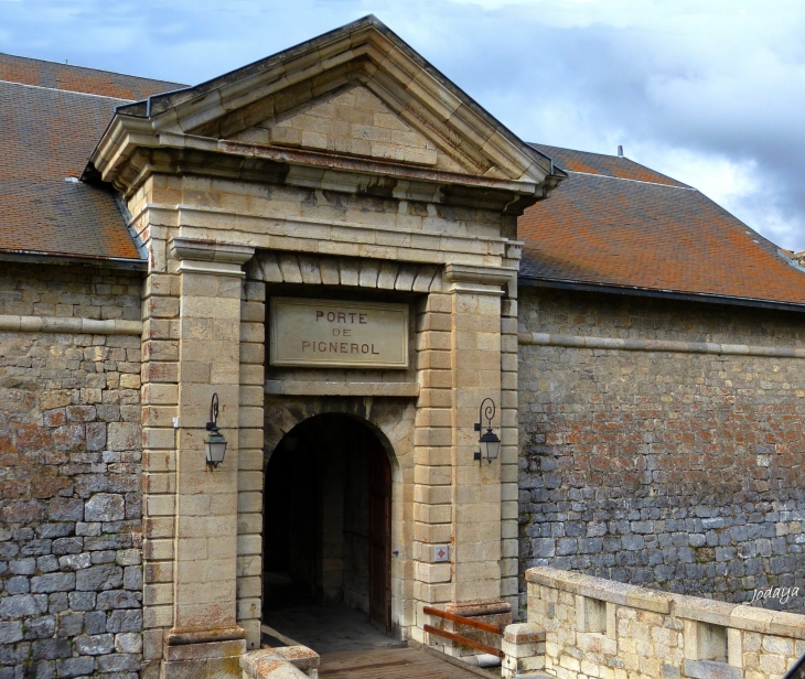 Briançon. Cité Vauban. Porte de Pignerol. 