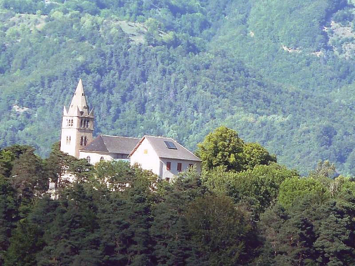 Vue sur le village - Chauffayer