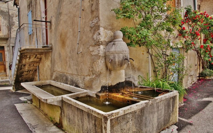 Fontaine et Lavoir - La Beaume