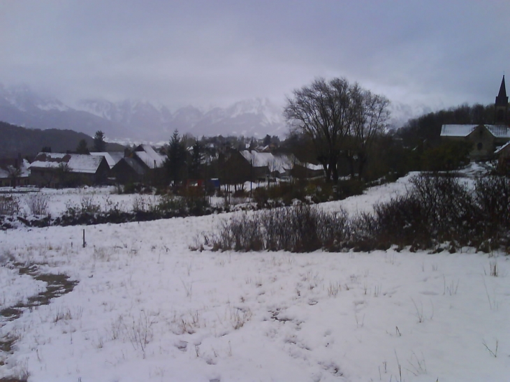 La Motte en champsaur prise du coté de Moline - La Motte-en-Champsaur