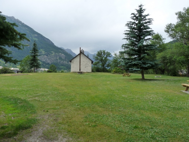 La chapelle Saint Barthelemy - La Salle les Alpes